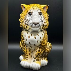 2001 Ringling Bros. Barnum & Bailey Circus Leopard / Cheetah Pitcher Mug Cup